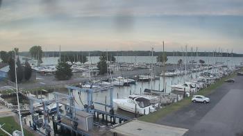 Weather camera view of Tidewater Marina.